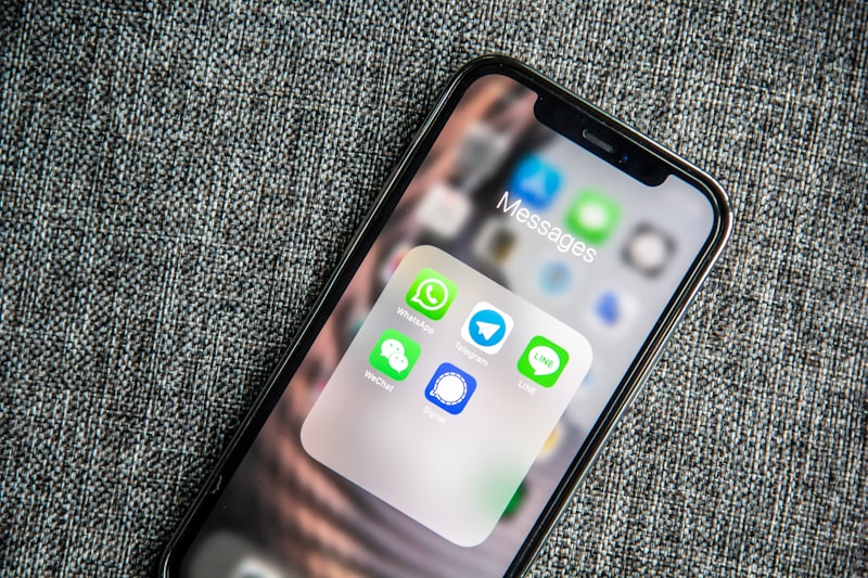 WhatsApp backup iCloud